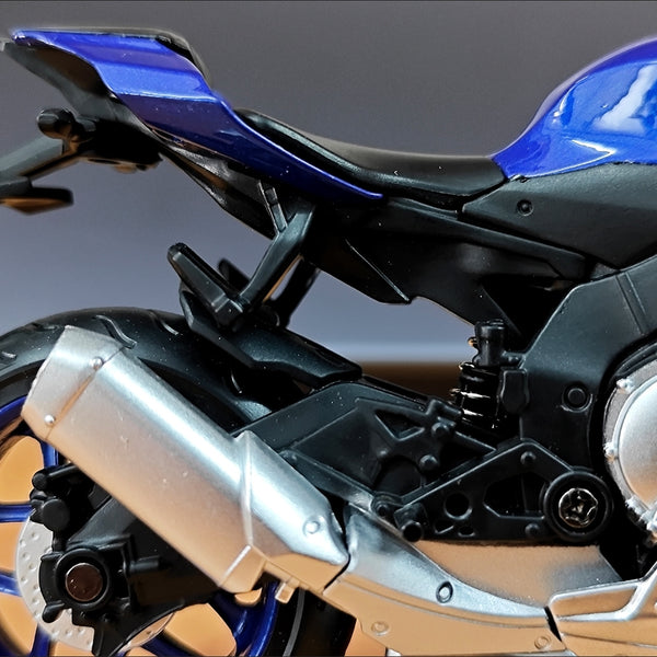 CCA 1:12 Yamaha YZF-R1 Yamaha Official Licensed Diecast Model Bike