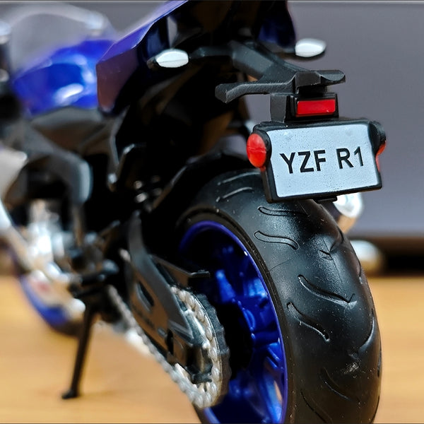 CCA 1:12 Yamaha YZF-R1 Yamaha Official Licensed Diecast Model Bike