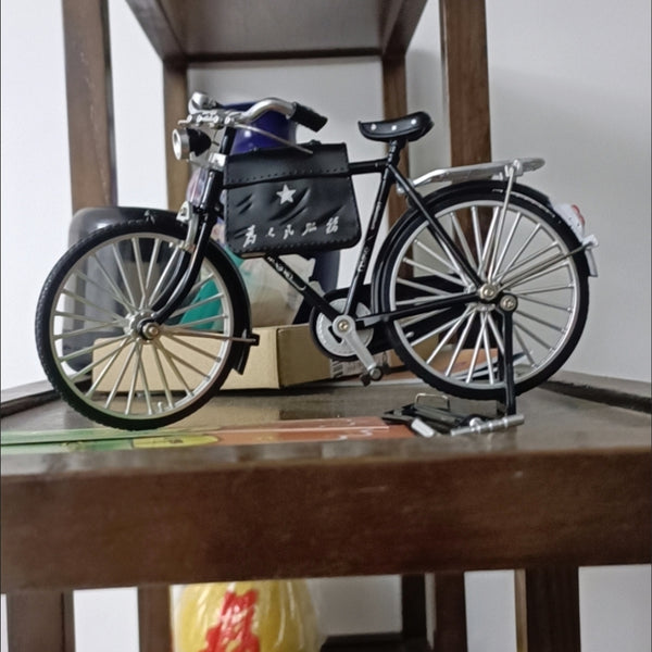 1:10 Diecast Bicycle With Accessories Metal Body