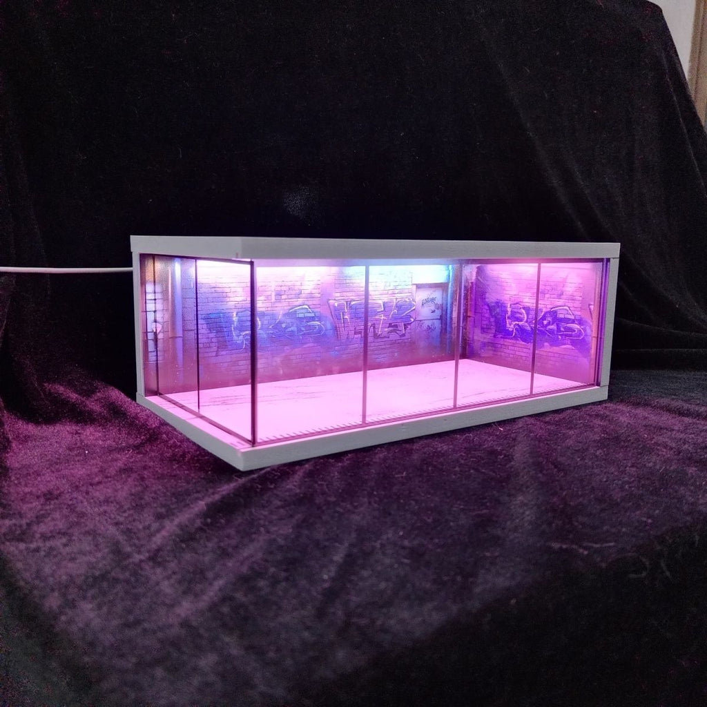 1:64 Diorama House: LED Graffiti Display Case