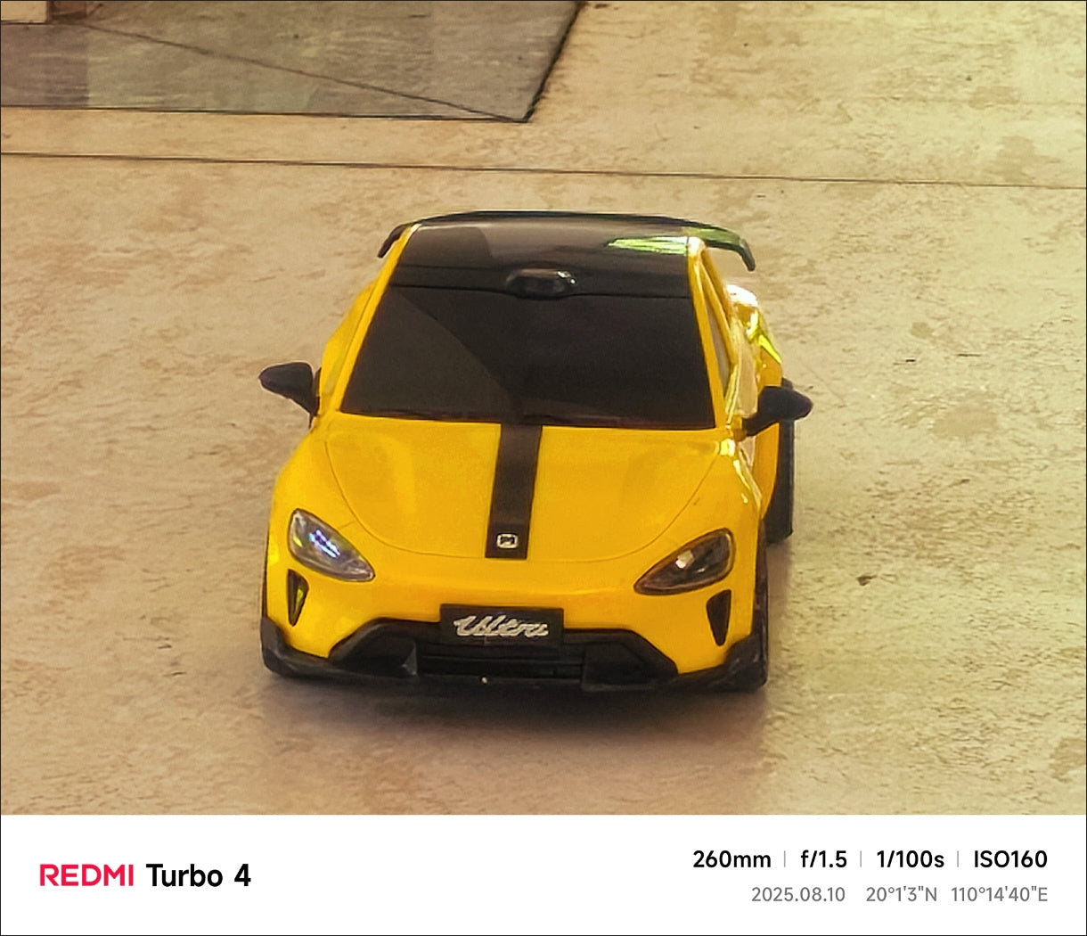 Xiaomi SU7 4WD RC Drift Car With Tires & Traffic Cones - Real photo 1