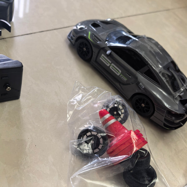 Porsche 911 GT3 RS 4WD RC Drift Car With Tires & Traffic Cones