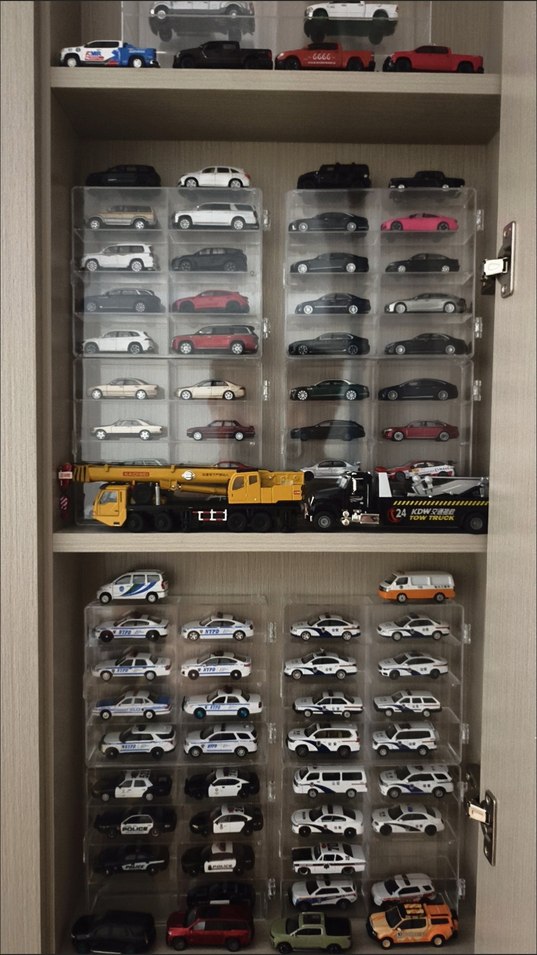 2x4 Die Cast Transparent Storage Display Box 1:64 - Real photo 2