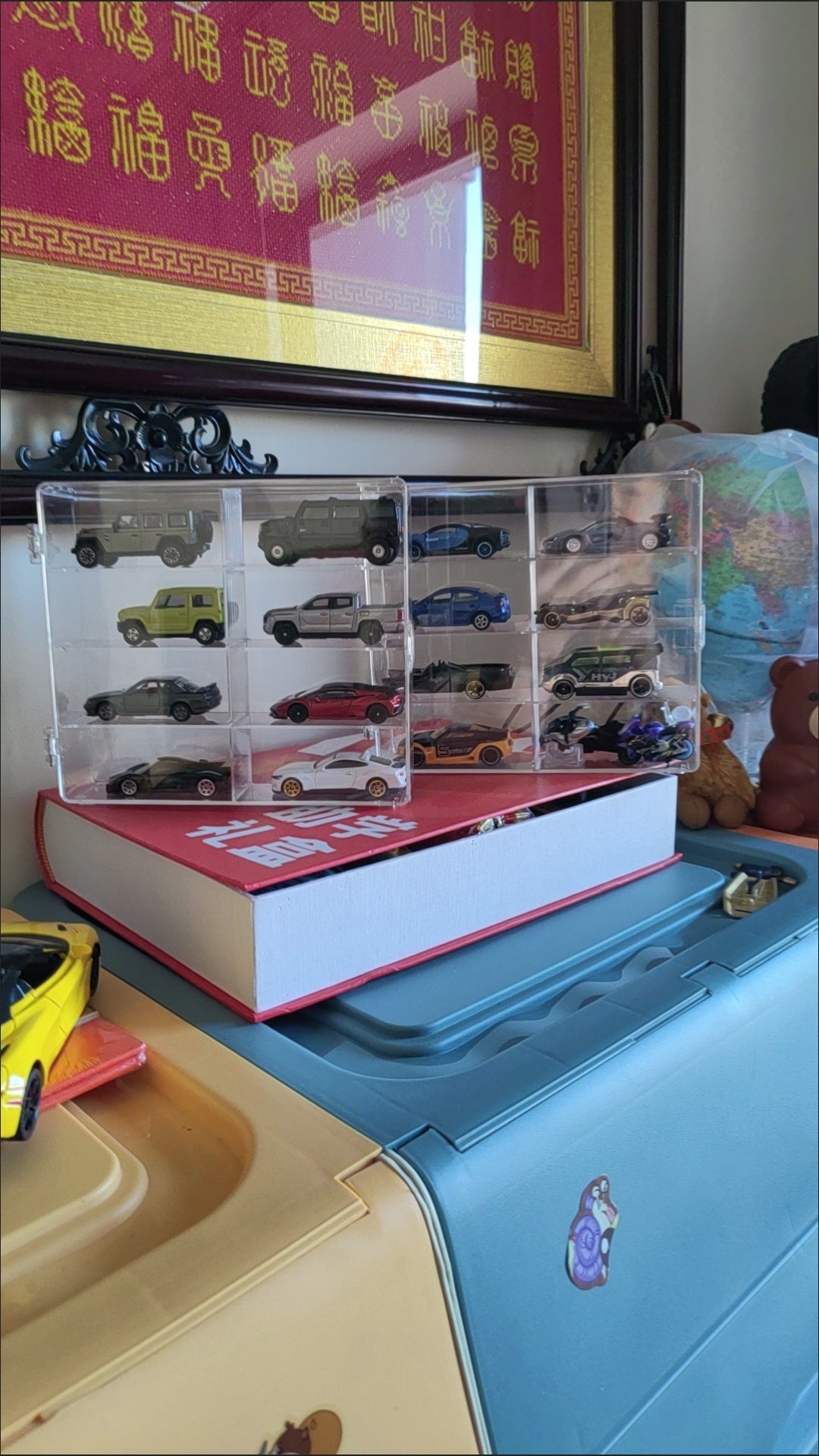 2x4 Die Cast Transparent Storage Display Box 1:64 - Real photo 3