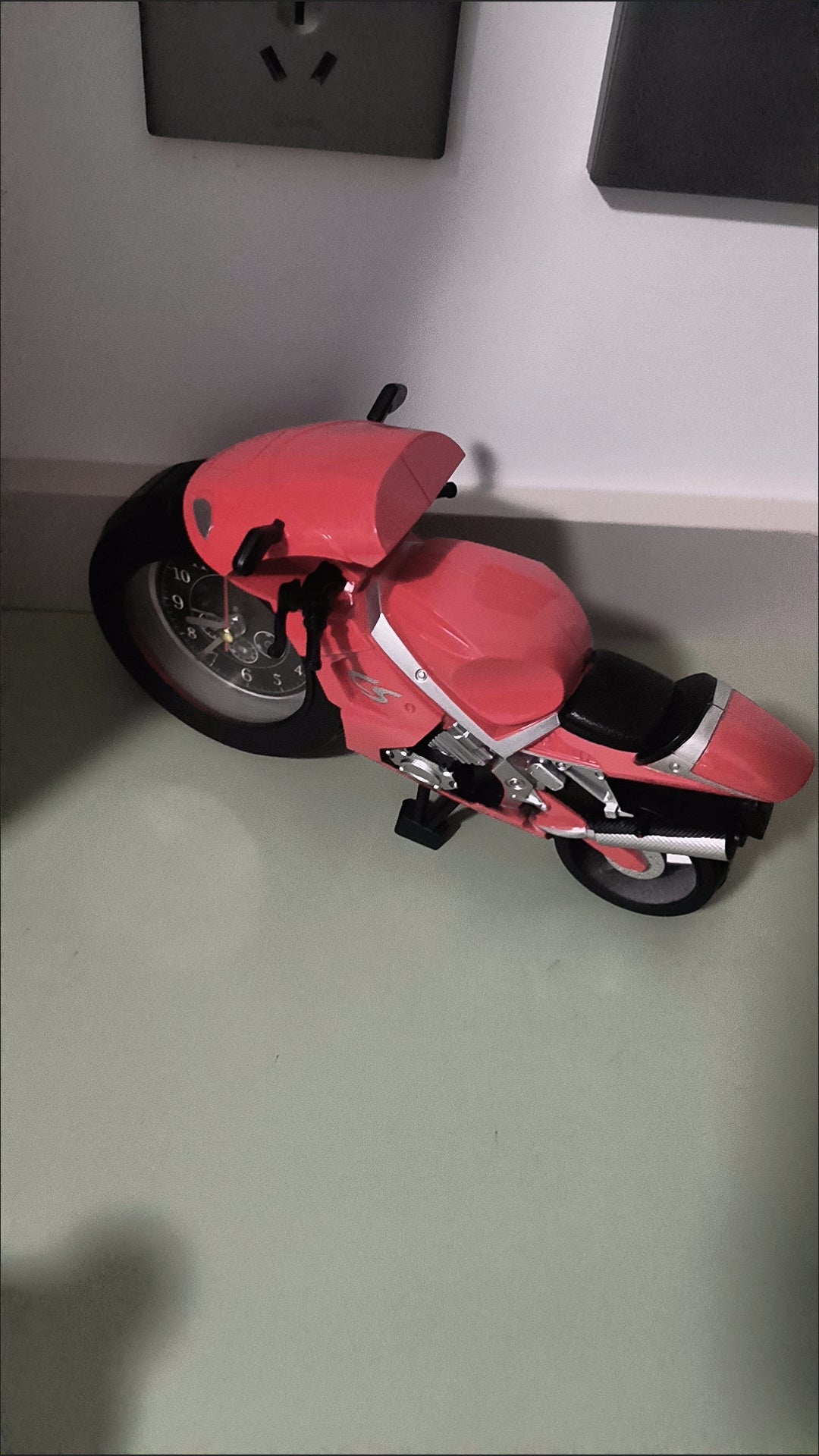 Bike Themed Alarm Clock - Real photo 5