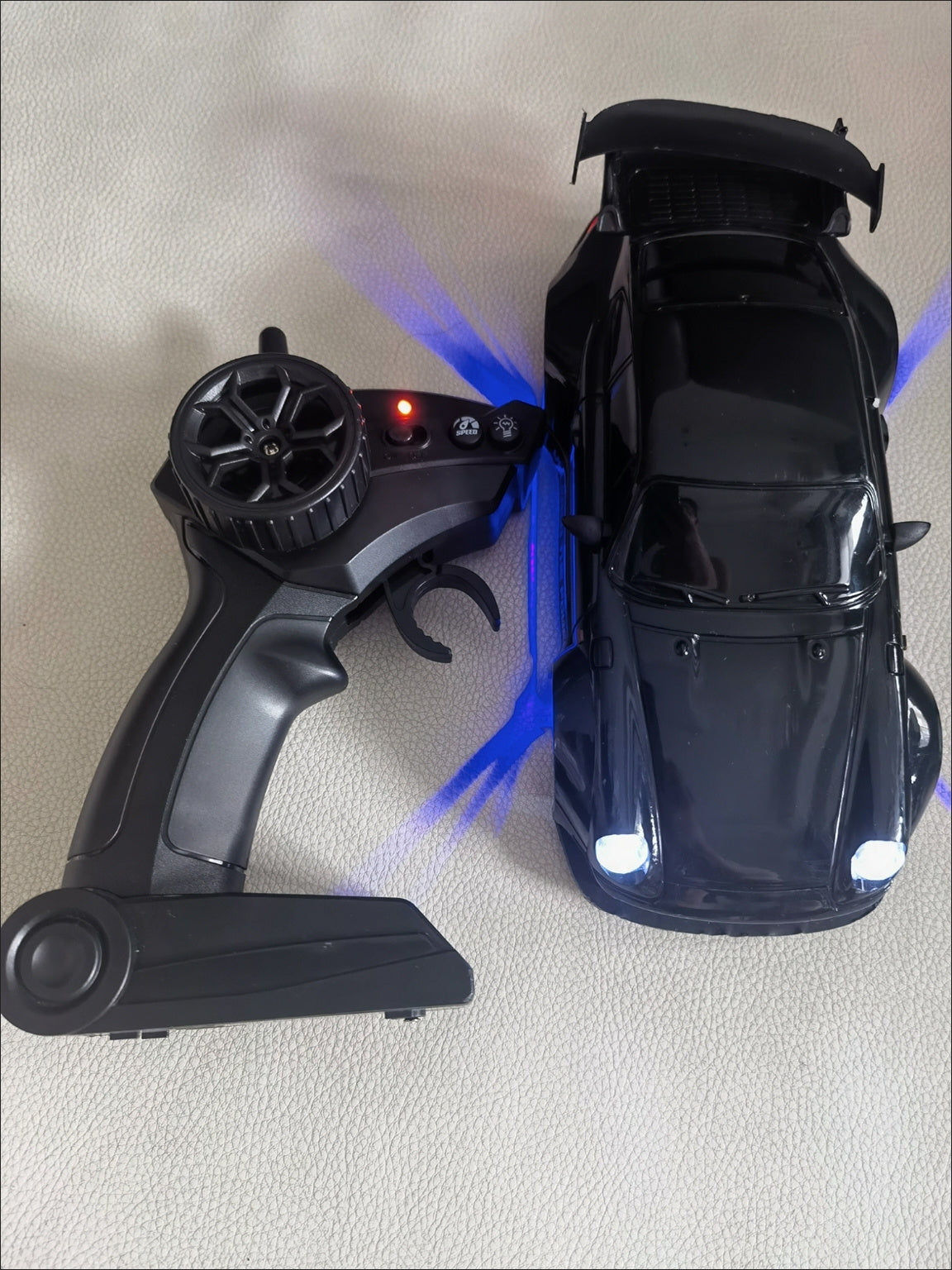 Porsche 993 911 RWB 4WD RC Drift Car With Tires & Traffic Cones - Real photo 5