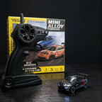 BMW M4 1:64 Alloy 4WD Metal Desktop Drift Car With Accessories