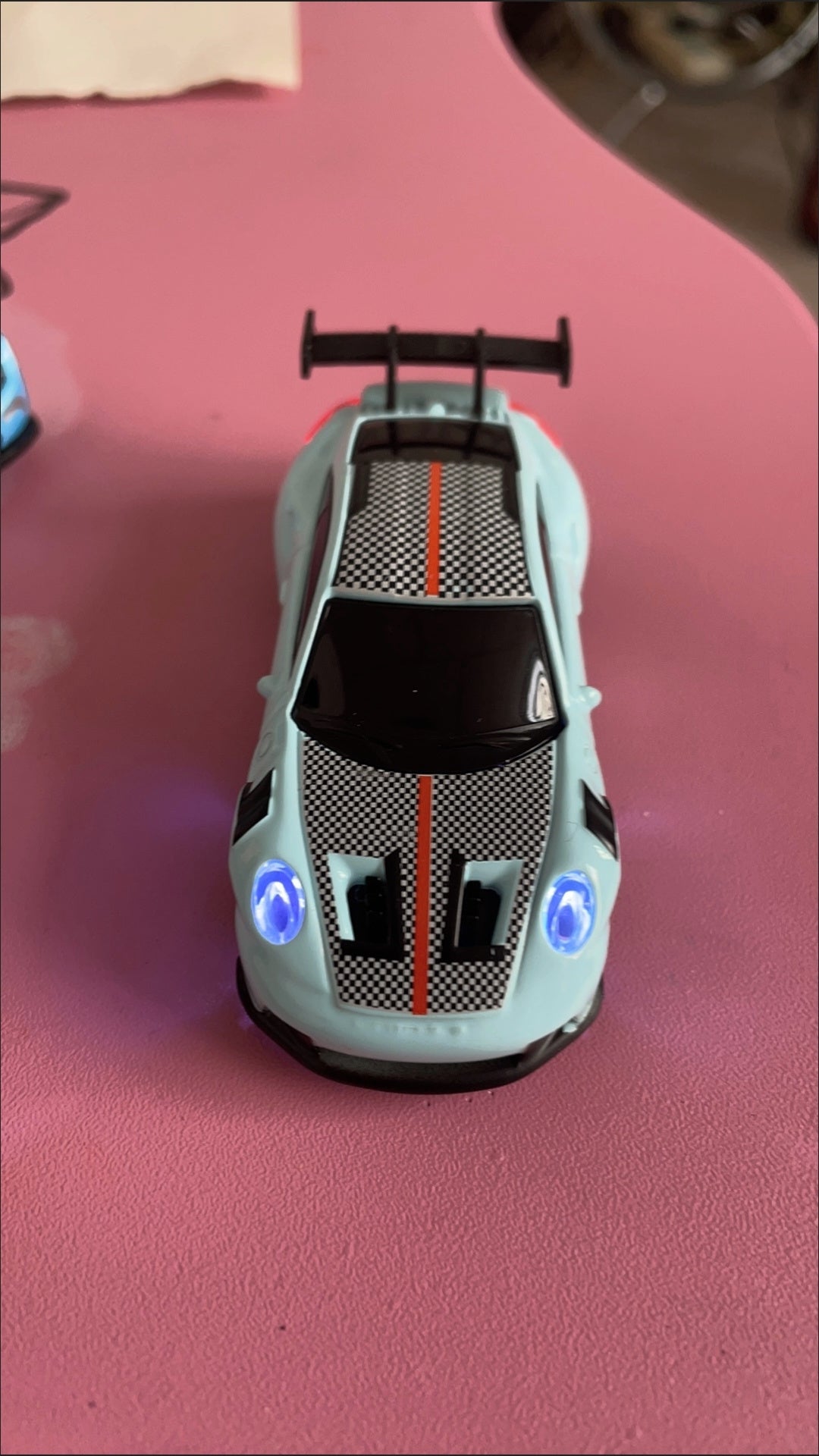 911 GT3 RS 1:64 Alloy 4WD Metal Desktop Drift Car With Accessories - Real photo 3