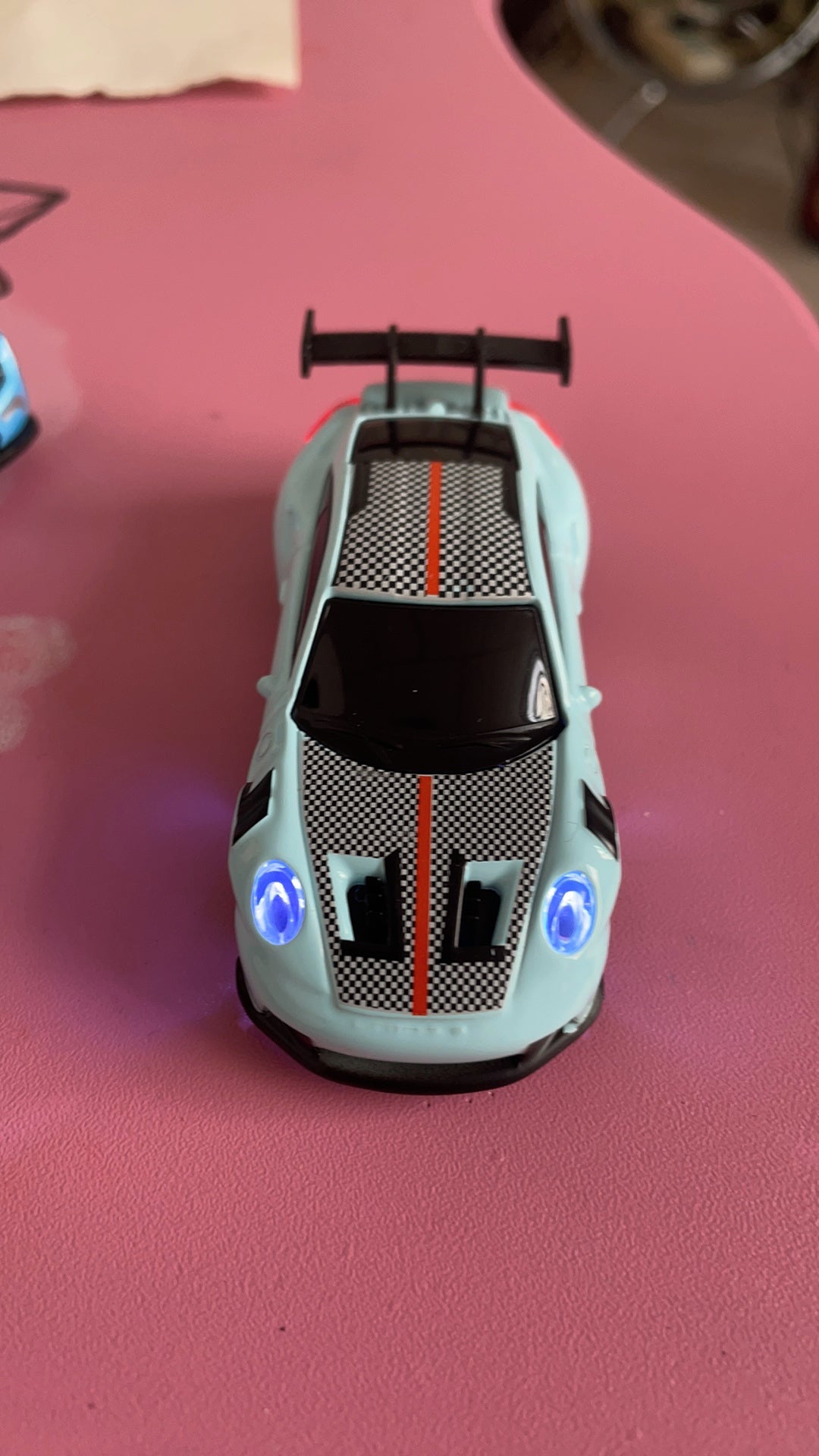 911 GT3 RS 1:64 Alloy 4WD Metal Desktop Drift Car With Accessories - Real photo 5