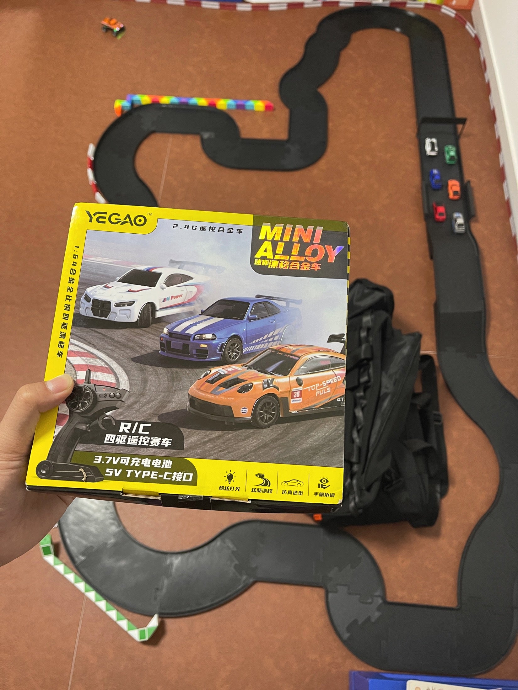 911 GT3 RS 1:64 Alloy 4WD Metal Desktop Drift Car With Accessories - Real photo 6