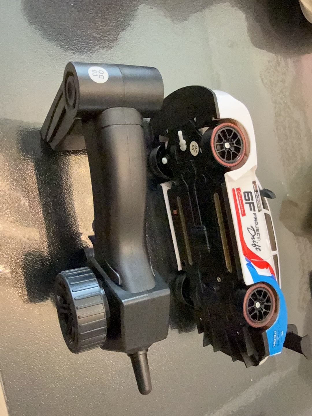 BMW M4 4WD RC Drift Car With Tires & Traffic Cones - Real photo 3