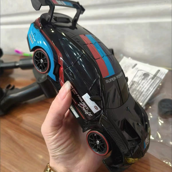 BMW M4 4WD RC Drift Car With Tires & Traffic Cones