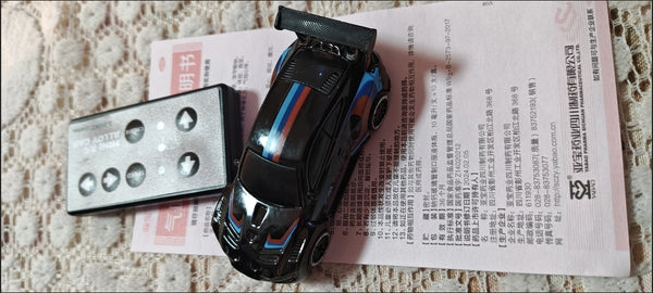 BMW M4 1:64 Alloy 4WD Metal Desktop Drift Car Flat Remote