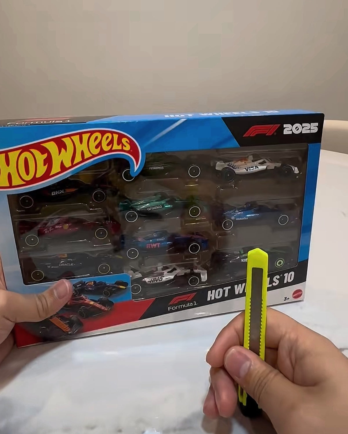 1:64 Hot Wheels F1 Set Of 10 Diecast Racing Car Model - Real photo 5