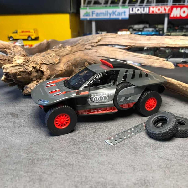 1:32 Audi RS Q e-tron quattro Diecast Model Car