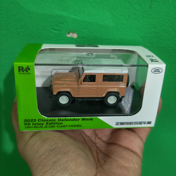 RW 1:64 2023 Classic Land Rover Defender Works V8 Islay Edition Diecast Model car - Real photo 1