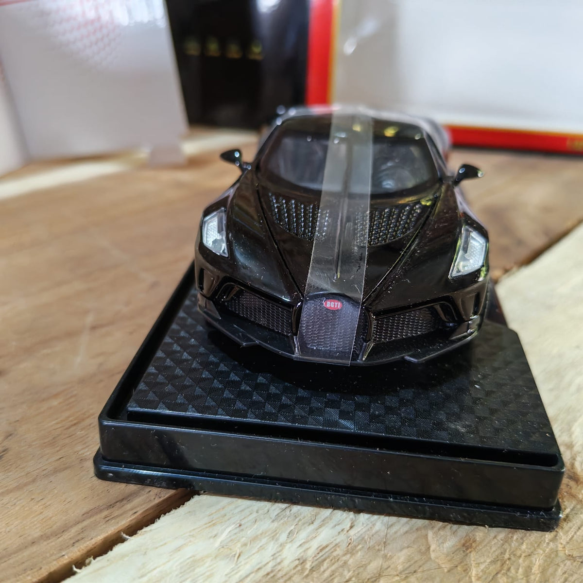 1:32 Bugatti Inspired La Voiture Noire Diecast Model Car Gloss Black