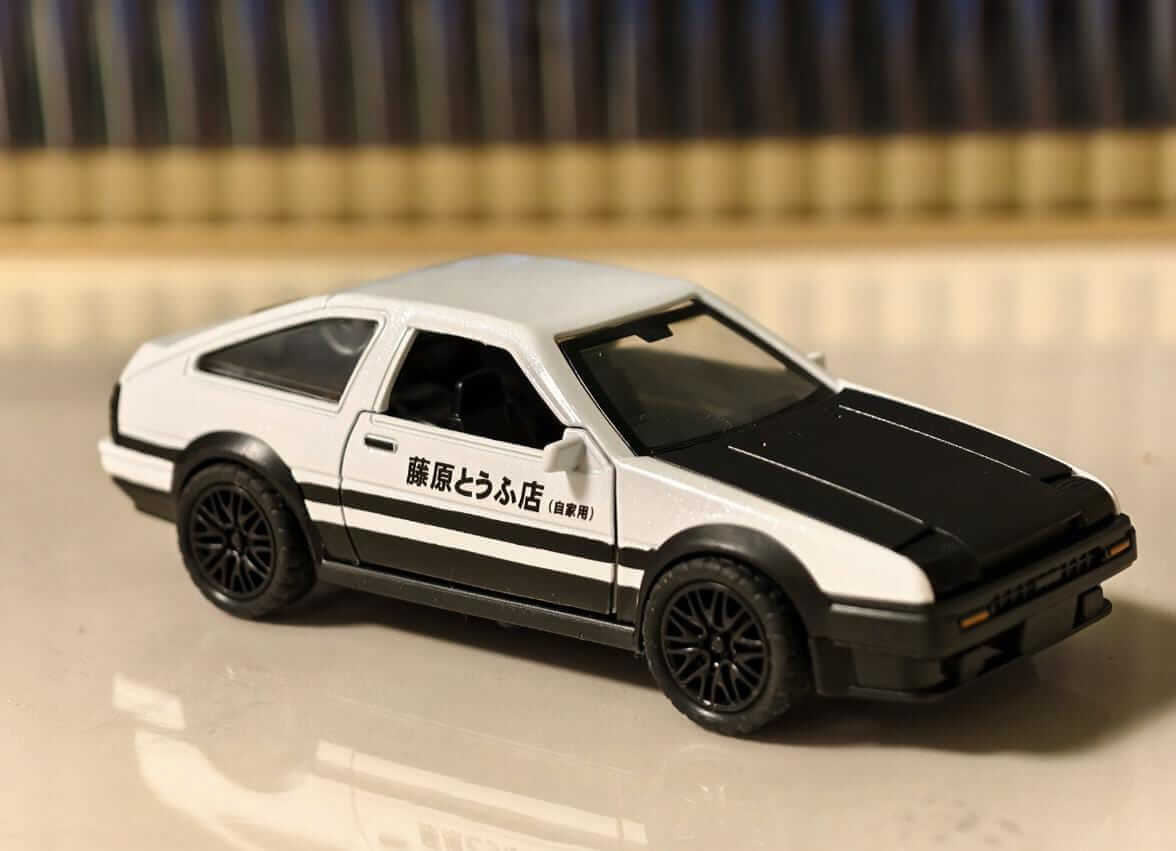 1:36 Initial D Toyota Sprinter Trueno AE86 Diecast Model