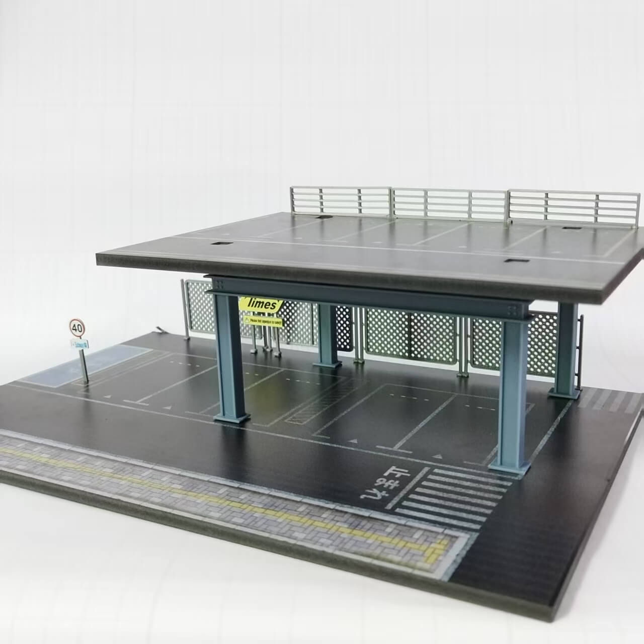1:64 Dual-Deck Japanese Street Parking Lot Diorama