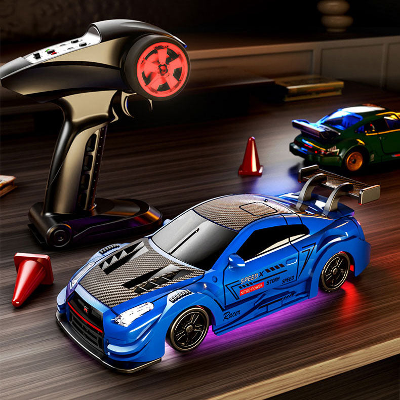 Blue Nissan GT-R (R35) 1:43 Alloy 4WD Metal Drift Car With Accessories