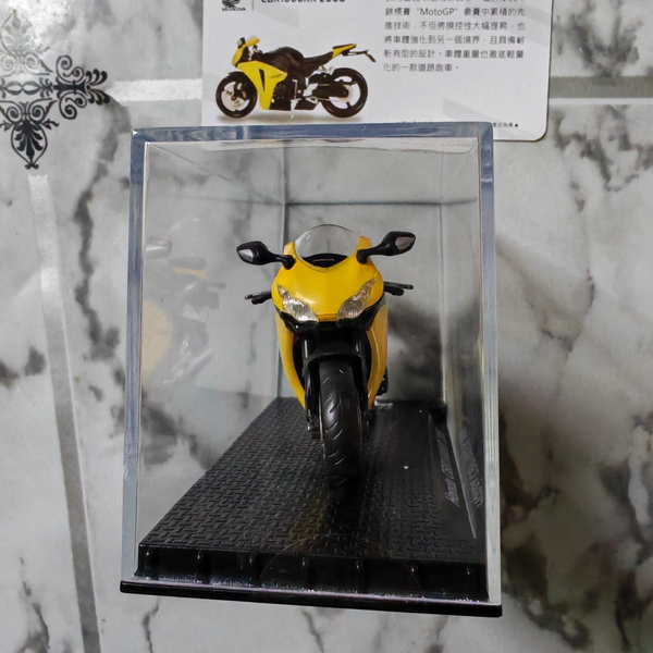 Honda Official Licensed CBR1000RR 2008 1:24 Diecast Motorcycle Model