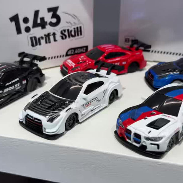1:43 Scale Alloy 4WD Metal Premium Drift Car With Accessories