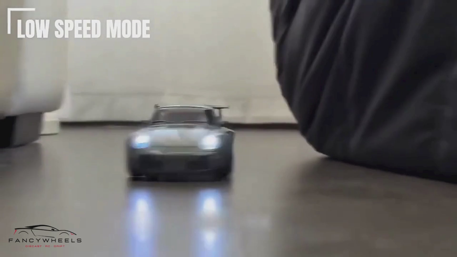 Porsche 993 911 RWB 4WD RC Drift Car With Tires & Traffic Cones
