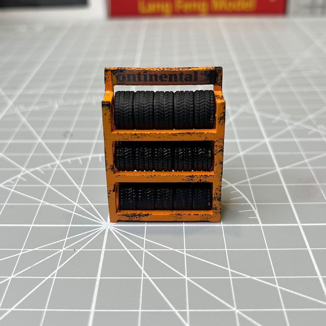 1:64 Michelin/Continental/Firelli Tire Rack for Diorama House