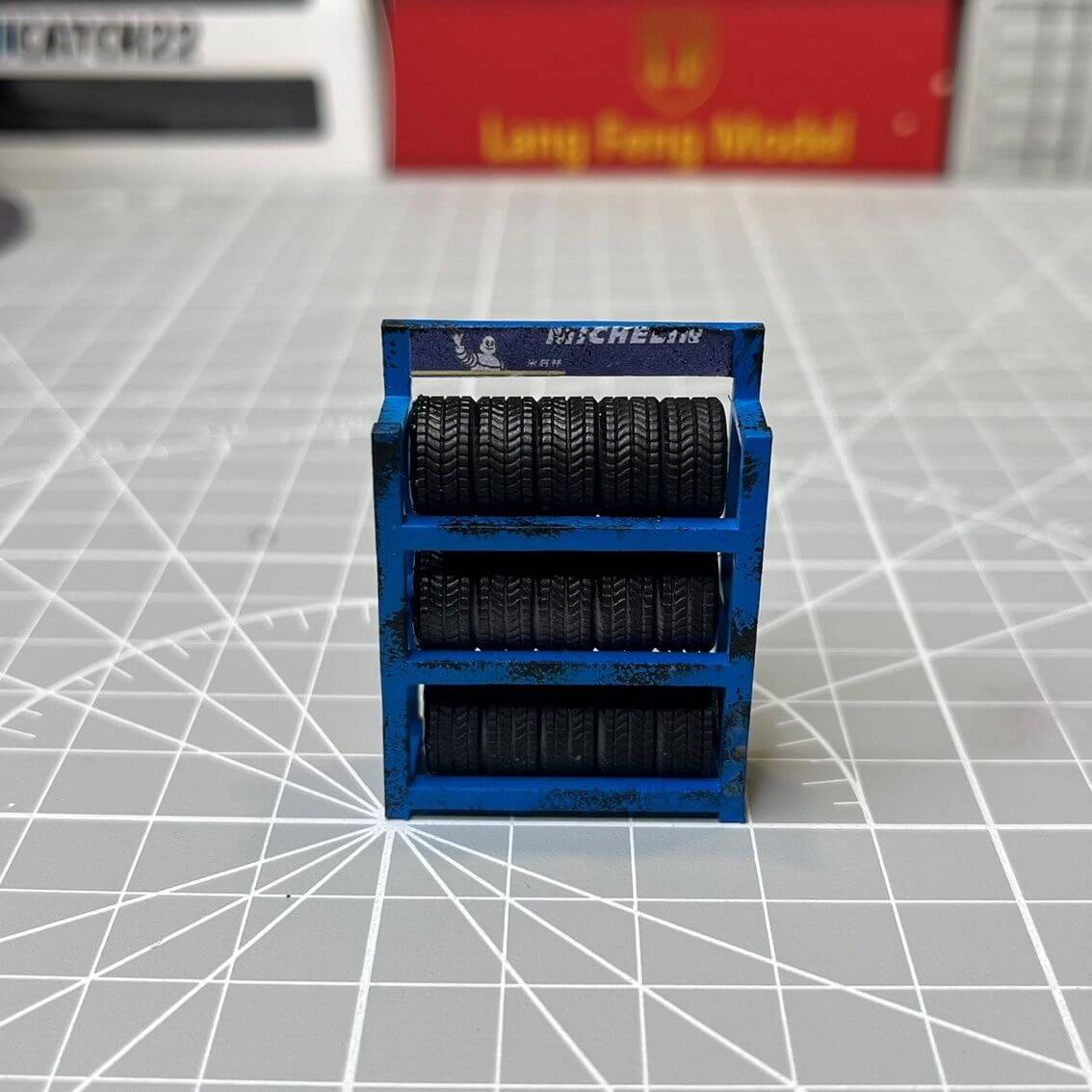 1:64 Michelin/Continental/Firelli Tire Rack for Diorama House