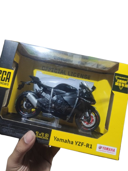 YAMAHA YZF-R1 Black Official Licensed Diecast Model Bike